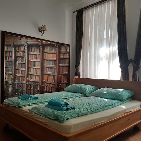 Apartments Fazarinc S Parkiriscem Cilli Kültér fotó