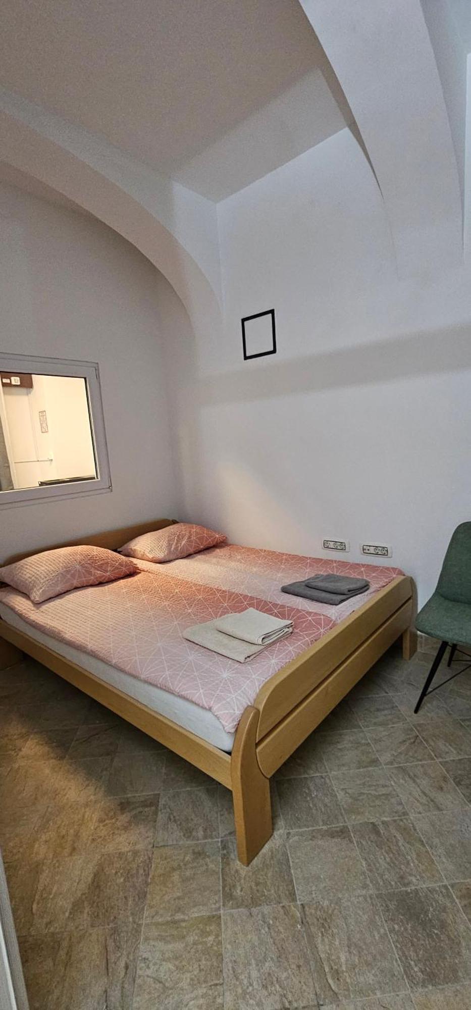Apartments Fazarinc S Parkiriscem Cilli Kültér fotó