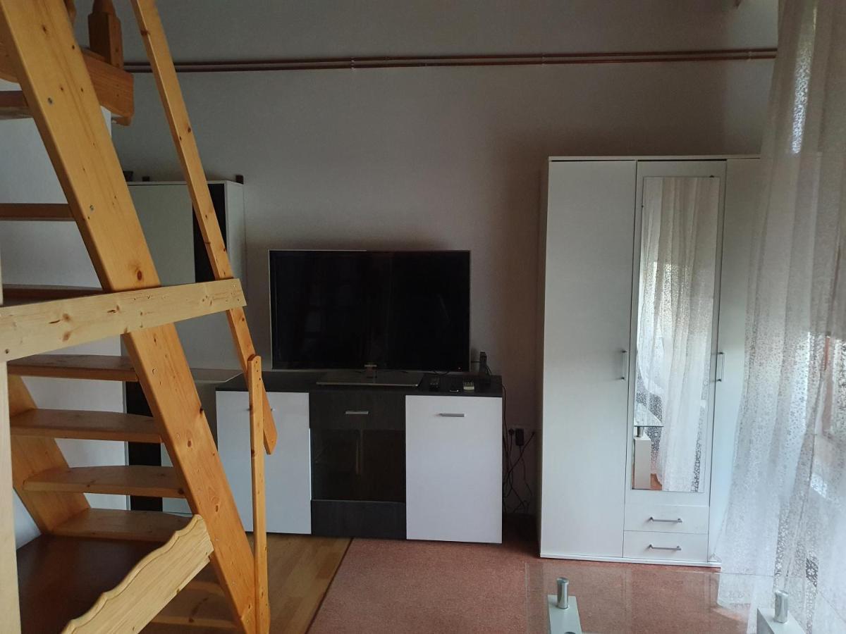 Apartments Fazarinc S Parkiriscem Cilli Kültér fotó